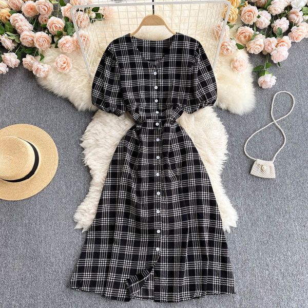 summer fashion short-sleeved loose-aged vestidos female v-neck bubble-breasted slim retro plaid midi dress gk784 210506, Black;gray
summer fashion short-sleeved loose-aged vestidos female v-neck bubble-breasted slim retro plaid midi dress gk784 210506, Black;gray