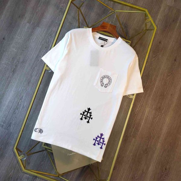 21 spring and summer new crosing ch classic cross horseshoe pocket print short sleeve t-shirt, White;black
21 spring and summer new crosing ch classic cross horseshoe pocket print short sleeve t-shirt, White;black