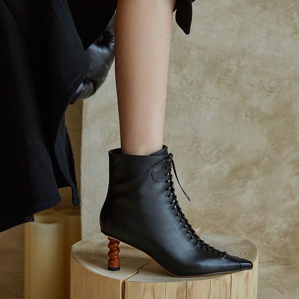 boots osunlina autumn ankle pointed toe thin spiral heels zipper genuine leather handmade elegant shoes 2021 female a155, Black
boots osunlina autumn ankle pointed toe thin spiral heels zipper genuine leather handmade elegant shoes 2021 female a155, Black