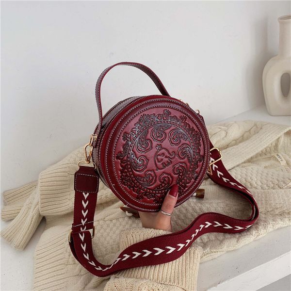 luxury handbags female 2021 new trend foreign style small round bag texture handbag fashion single shoulder messenger bag
luxury handbags female 2021 new trend foreign style small round bag texture handbag fashion single shoulder messenger bag