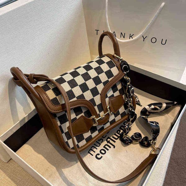 evening bags 2021 fashion trend chsboard single shoulder pu splicing chain small square textured women's msenger bag
evening bags 2021 fashion trend chsboard single shoulder pu splicing chain small square textured women's msenger bag