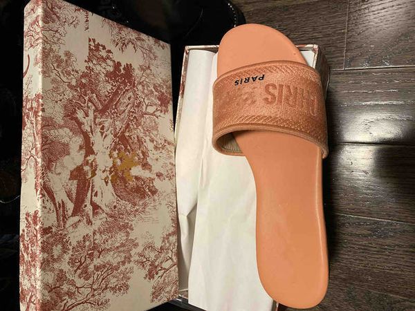 women slippers fashion paris sandals summer girls beach slides flip flops loafers embroidered black white red green blue gglvff&
women slippers fashion paris sandals summer girls beach slides flip flops loafers embroidered black white red green blue gglvff&