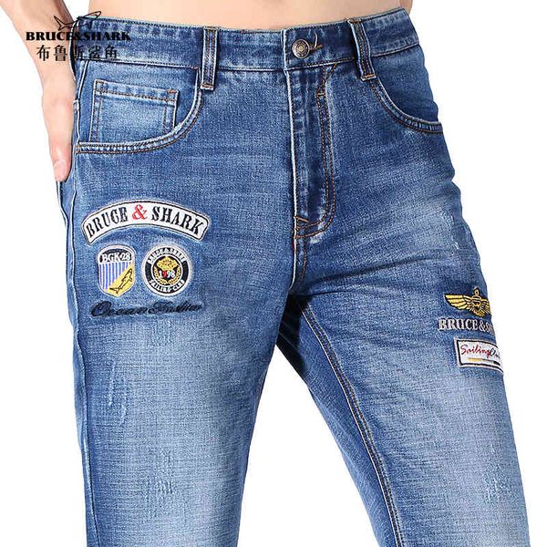 winter men thicken shark fashion casual embroidery stretch straight leg loose soften men's jeans, Blue
winter men thicken shark fashion casual embroidery stretch straight leg loose soften men's jeans, Blue