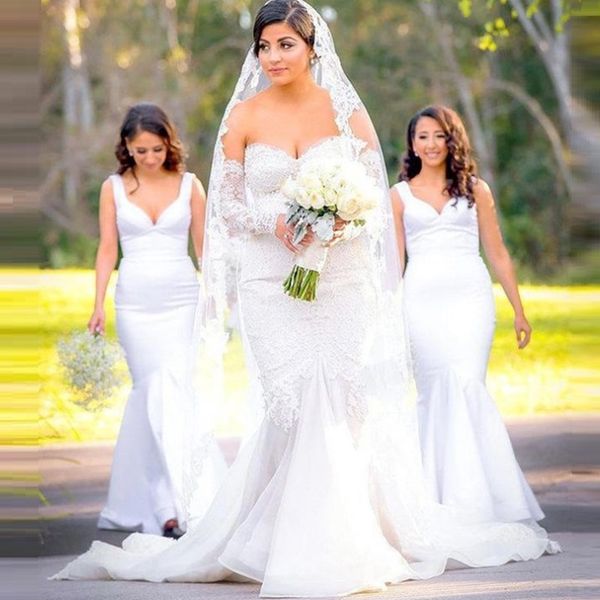 arabic plus size strapless sweetheart lace appliqued pearl beaded mermaid wedding dresses with sweep train bridal gowns with covered button, White
arabic plus size strapless sweetheart lace appliqued pearl beaded mermaid wedding dresses with sweep train bridal gowns with covered button, White