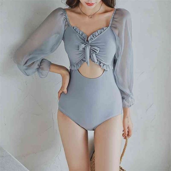 polyester korean style one-piece swimsuit long sleeves high waist slim bikini women solid 210416, White;black
polyester korean style one-piece swimsuit long sleeves high waist slim bikini women solid 210416, White;black