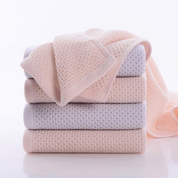 towel 70*140cm waffle bath towel, 100% cotton material, logo embroidery is available
towel 70*140cm waffle bath towel, 100% cotton material, logo embroidery is available