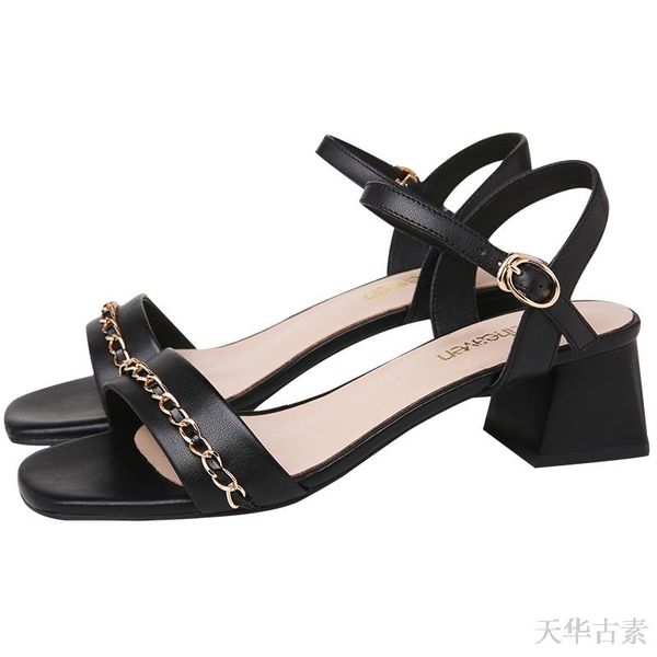 sandals leather shoes to work outside the vogue of fund gril 2021 summer ms word with black sticky thick men rubber pu
sandals leather shoes to work outside the vogue of fund gril 2021 summer ms word with black sticky thick men rubber pu