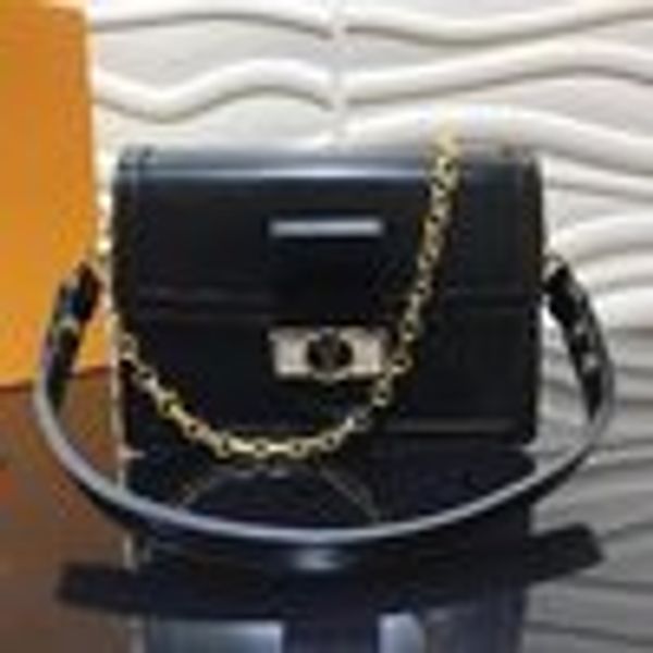 libobo6_1 tgog m55821 backpacks handbags iconic handles shoulder bags totes cross body bag clutches evening oxidized leather business, Red;black
libobo6_1 tgog m55821 backpacks handbags iconic handles shoulder bags totes cross body bag clutches evening oxidized leather business, Red;black