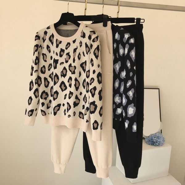 women's two piece pants leopard print knitted set 2021 autumn o-neck long sleeve knitwear drawstring trousers sets female casual suit, White
women's two piece pants leopard print knitted set 2021 autumn o-neck long sleeve knitwear drawstring trousers sets female casual suit, White
