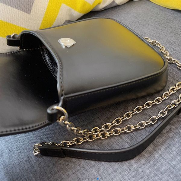 fashion lou vdeng women's bag retro luxury designer leather casual bags sports zipper messenger portable superstar
fashion lou vdeng women's bag retro luxury designer leather casual bags sports zipper messenger portable superstar