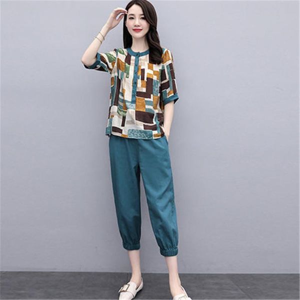 women's tracksuits 2021 2 piece sets women plus size 4xl short sleeve t-shirts and pants suits casual fashion sport set, Gray
women's tracksuits 2021 2 piece sets women plus size 4xl short sleeve t-shirts and pants suits casual fashion sport set, Gray