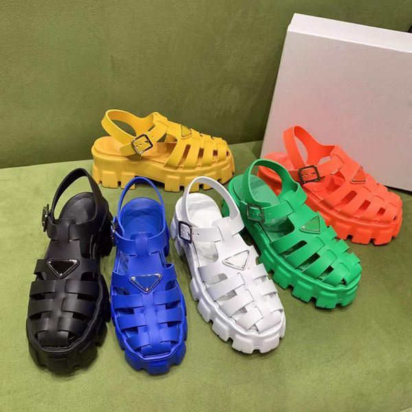 latest fashion thick soled sandals triangular logo decorative hollowed out roman cage muffin sandals luxury designer women's shoes, Black
latest fashion thick soled sandals triangular logo decorative hollowed out roman cage muffin sandals luxury designer women's shoes, Black