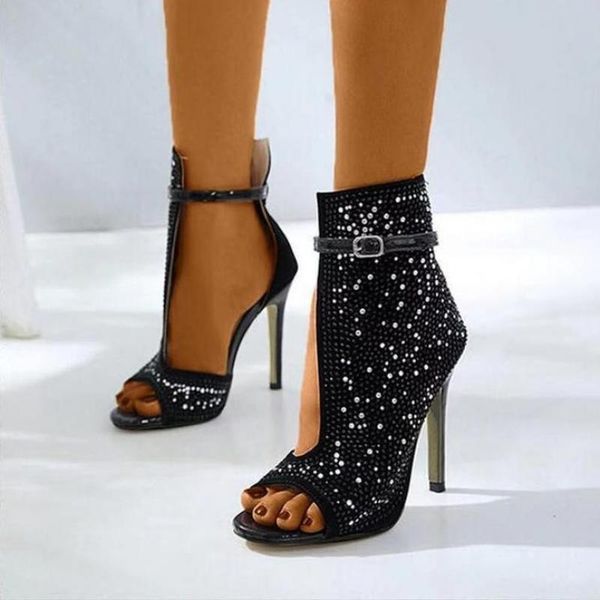 sandals mature women's fashion simple vamp metal decoration all-match elegant outdoor high-heeled, Black
sandals mature women's fashion simple vamp metal decoration all-match elegant outdoor high-heeled, Black