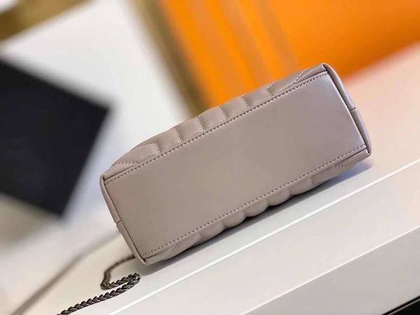 fashion 2021 new lady 20cm 24cm 31cm bags fashion handbag bag shoulder bag leather famous brand crossbody bag
fashion 2021 new lady 20cm 24cm 31cm bags fashion handbag bag shoulder bag leather famous brand crossbody bag