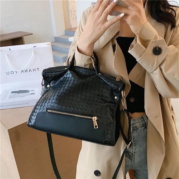 evening bags ladies large capacity handbag purse fashion leather woven women's designer shoulder bag luxury pu messenger
evening bags ladies large capacity handbag purse fashion leather woven women's designer shoulder bag luxury pu messenger