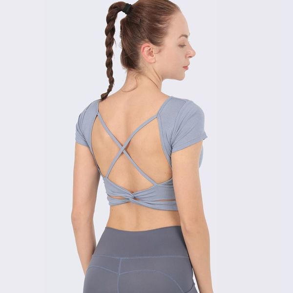 yoga outfit beautiful back sports shirt women short sleeve gym workout hollow out breathable quick dry running fit top
yoga outfit beautiful back sports shirt women short sleeve gym workout hollow out breathable quick dry running fit top