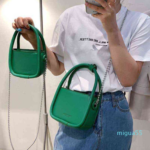 shoulder bags luxury brand woman leather handbag and purses designer chain crossbody mini square bags.
shoulder bags luxury brand woman leather handbag and purses designer chain crossbody mini square bags.