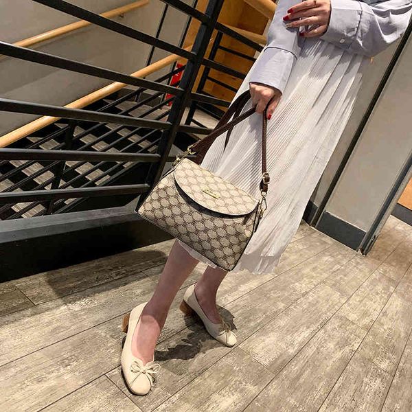luxury handbags storage autumn winter 2021 premium small women's fashion single shoulder middle-aged mother's versatile
luxury handbags storage autumn winter 2021 premium small women's fashion single shoulder middle-aged mother's versatile