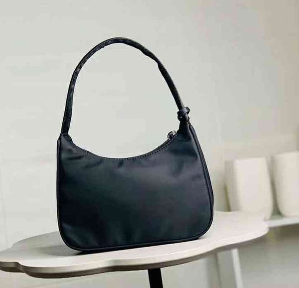 new women's re-edition 2000 tote nylon leather shoulder bag luxury designer women's shoulder bag crossbody bags handbag 40
new women's re-edition 2000 tote nylon leather shoulder bag luxury designer women's shoulder bag crossbody bags handbag 40