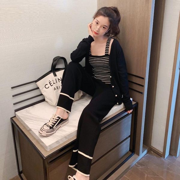 women's two piece pants 2021 women spring casual knit set lady single breasted cardigan & striped vest wide leg pant suit female vintag, White
women's two piece pants 2021 women spring casual knit set lady single breasted cardigan & striped vest wide leg pant suit female vintag, White
