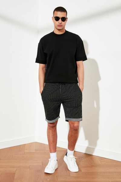 men's shorts regular fit striped & bermuda 2021 summer trend fashion style men short autumn cotton polyester, White;black
men's shorts regular fit striped & bermuda 2021 summer trend fashion style men short autumn cotton polyester, White;black