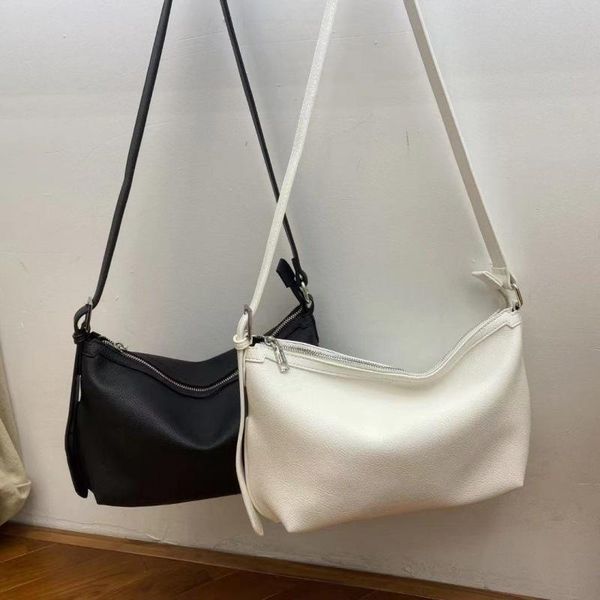 evening bags armpit bag 2021 spring and summer soft skin dumpling female chen ji'er large capacity one shoulder white messenger
evening bags armpit bag 2021 spring and summer soft skin dumpling female chen ji'er large capacity one shoulder white messenger