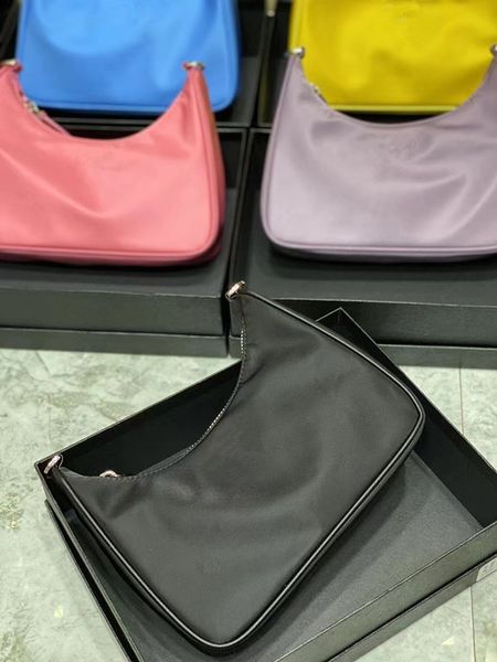 2021 women shoulder bag ladyc hest pack lady composite tote chains canvas handbag presbyopic purse messenger bags wholesale totes luxury han
2021 women shoulder bag ladyc hest pack lady composite tote chains canvas handbag presbyopic purse messenger bags wholesale totes luxury han