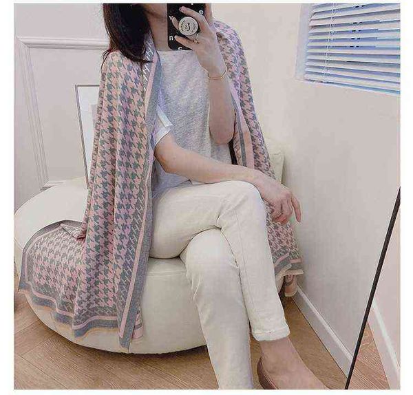 scarves summer classic black white chiffon scarf autumn and winter korean versatile women's long air-conditioned room temperament big s, Blue;gray
scarves summer classic black white chiffon scarf autumn and winter korean versatile women's long air-conditioned room temperament big s, Blue;gray