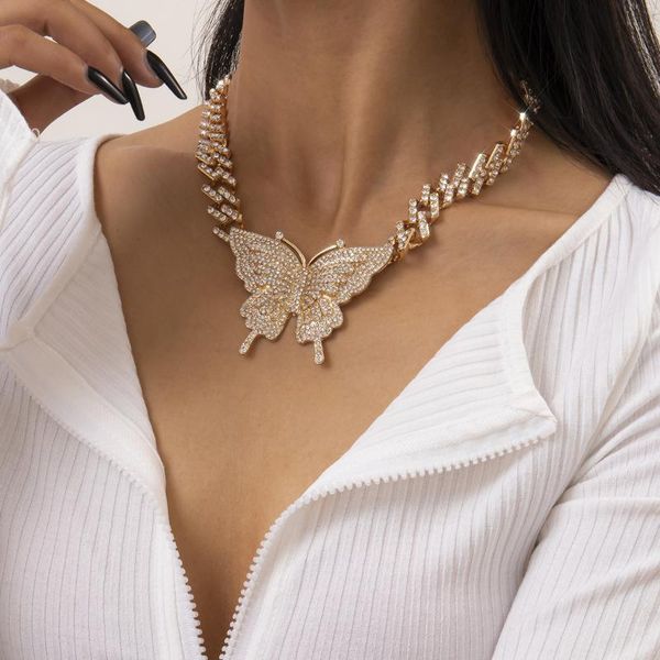 pendant necklaces high grade exquisite retro butterfly neck fashion necklace cuba chain alloy, Silver
pendant necklaces high grade exquisite retro butterfly neck fashion necklace cuba chain alloy, Silver