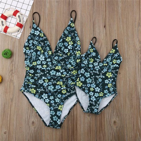 one-piece suits family matching swimsuit floral summer bikini mommy daughter girl costume beach bodysuits v neck brazilian holiday swim
one-piece suits family matching swimsuit floral summer bikini mommy daughter girl costume beach bodysuits v neck brazilian holiday swim