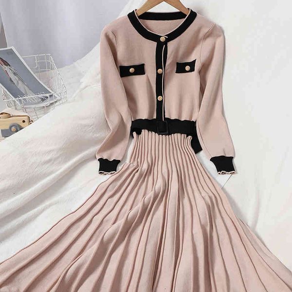 autumn winter women's knitted pleated dress casual o-neck single breasted patchwork vestidos female long sleeve beige/black robe 210426, Black;gray
autumn winter women's knitted pleated dress casual o-neck single breasted patchwork vestidos female long sleeve beige/black robe 210426, Black;gray