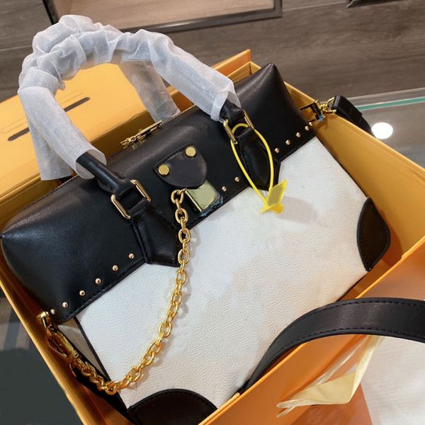 ladies golden chain crossbody bag pillow tote bags women luggage handbag super large capacity black and white meet
ladies golden chain crossbody bag pillow tote bags women luggage handbag super large capacity black and white meet