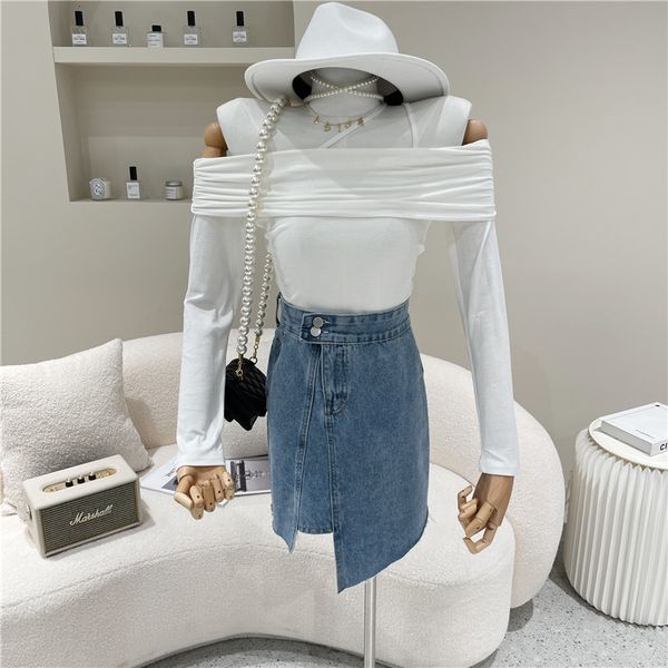 spring women will see 2021 niche design black fashion boat open neck shoulder sleeve diagonal slings shirt bottom, White
spring women will see 2021 niche design black fashion boat open neck shoulder sleeve diagonal slings shirt bottom, White