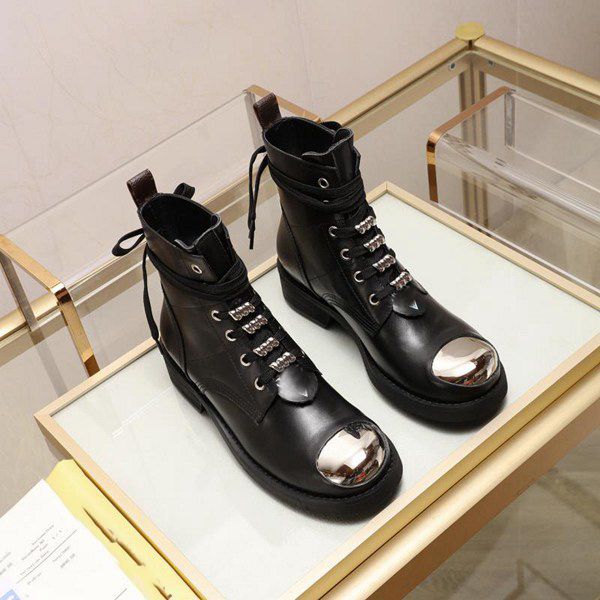 luxury designer boots women winter sock boot letter chain leather louiings shoes flat mid high heel vutton sffdd, Black
luxury designer boots women winter sock boot letter chain leather louiings shoes flat mid high heel vutton sffdd, Black