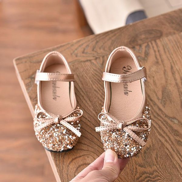 flat shoes children 2021 girls princess leather sequins rhinestones shining party wedding kids, Black;grey
flat shoes children 2021 girls princess leather sequins rhinestones shining party wedding kids, Black;grey