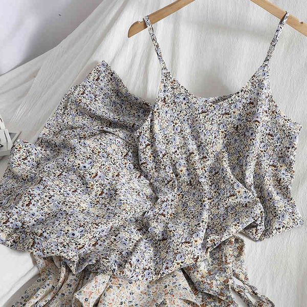 two piece dress vintage sweet floral beach dress korean print v-neck suspender for women summer style casual gentle female ce93, White
two piece dress vintage sweet floral beach dress korean print v-neck suspender for women summer style casual gentle female ce93, White