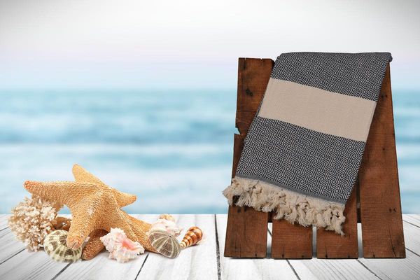 towel turkish diamond classic, 100% organic cotton handmade towel, peshtemal beach bathroom
towel turkish diamond classic, 100% organic cotton handmade towel, peshtemal beach bathroom