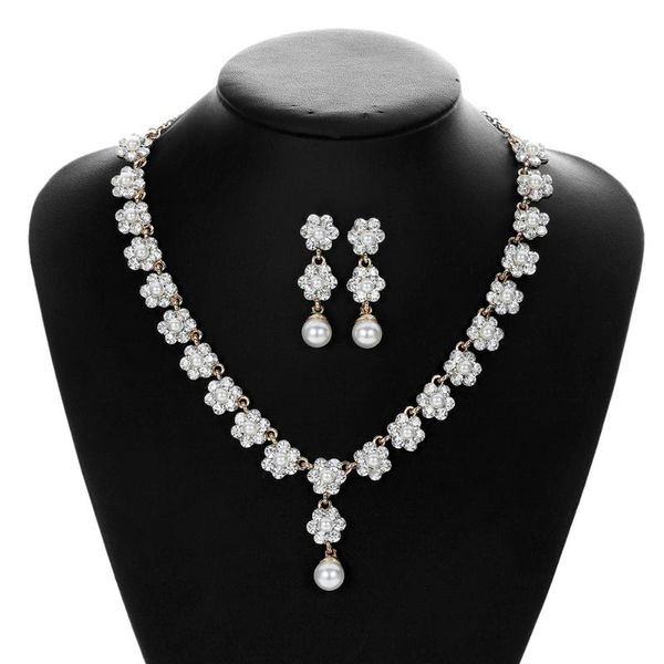 earrings & necklace jewelry sets pearl rhinestone pendant choker romantic wedding engagement accessories for bridal women gifts, Silver
earrings & necklace jewelry sets pearl rhinestone pendant choker romantic wedding engagement accessories for bridal women gifts, Silver
