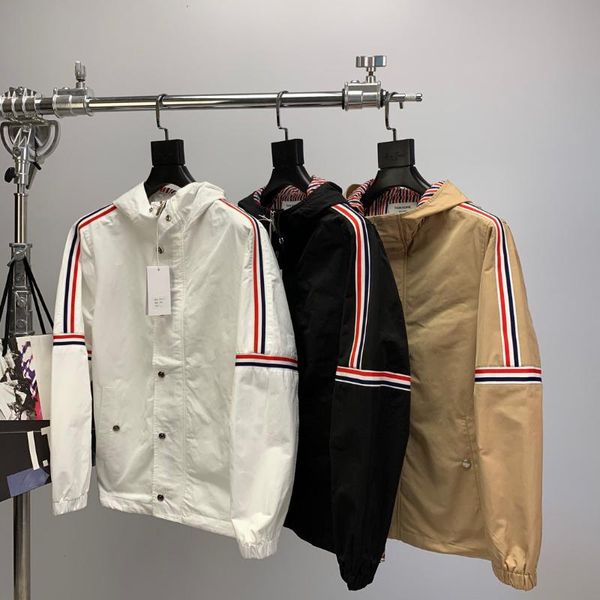 fashion brand windbreaker spring autumn men's coat hooded outdoor jackets casual jacket striped men solid clothes, Black;brown
fashion brand windbreaker spring autumn men's coat hooded outdoor jackets casual jacket striped men solid clothes, Black;brown