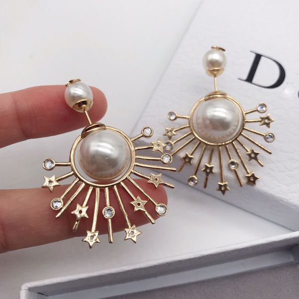 luxury jewelry pearl sunflower female family irregular exaggerated earrings net red star same style, Golden
luxury jewelry pearl sunflower female family irregular exaggerated earrings net red star same style, Golden
