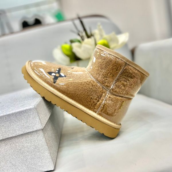 2021 new luxury classic snow winter boots suede boot women ankle knee designer newm series booties warm martin shoes, Red;white
2021 new luxury classic snow winter boots suede boot women ankle knee designer newm series booties warm martin shoes, Red;white