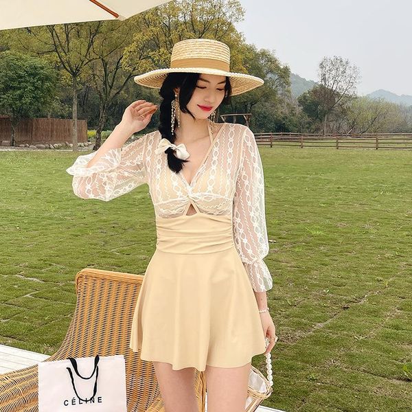 one-piece suits surfing swim suit fused female 2021 casual retro beach skirt one piece swimsuit women plus size swimwear with high waist cov
one-piece suits surfing swim suit fused female 2021 casual retro beach skirt one piece swimsuit women plus size swimwear with high waist cov