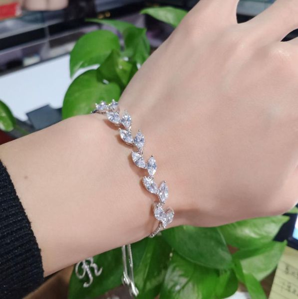 link, chain anglang luxury roman crystal bracelet for women korean rose gold silver color bracelets fashion jewelry wedding gift, Black
link, chain anglang luxury roman crystal bracelet for women korean rose gold silver color bracelets fashion jewelry wedding gift, Black
