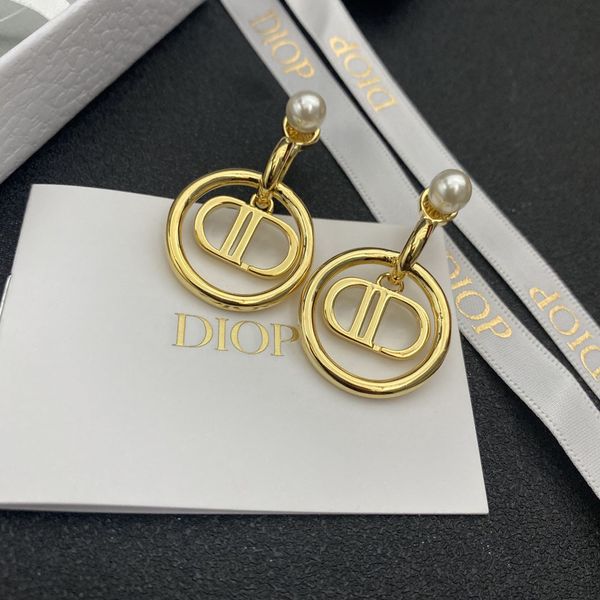 special offer 2021 luxury designer jewelry s925 silver needle earrings pearl fashion earrings net red 2021 new, Golden;silver
special offer 2021 luxury designer jewelry s925 silver needle earrings pearl fashion earrings net red 2021 new, Golden;silver