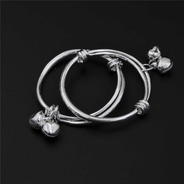 2pcs new children kids bell bracelet newborn plated bracelet birthday party gift good fortune follows a lifetime q0719, Black
2pcs new children kids bell bracelet newborn plated bracelet birthday party gift good fortune follows a lifetime q0719, Black