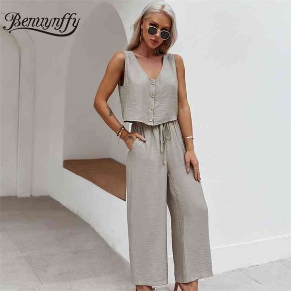 v-neck solid casual summer two piece set women button front sleeveless pocket short and drawstring pants 2pcs suit 210510, White
v-neck solid casual summer two piece set women button front sleeveless pocket short and drawstring pants 2pcs suit 210510, White