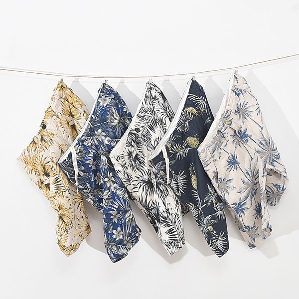 pure linen shorts for men classical knee length pineapple coconut tree print pants plus size shorts summer new 210421, White;black
pure linen shorts for men classical knee length pineapple coconut tree print pants plus size shorts summer new 210421, White;black