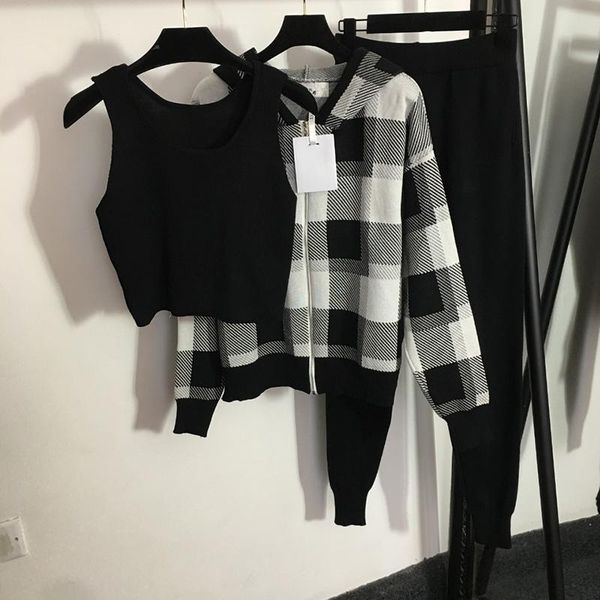 Retro Plaid Cardigan Sets Fall Personality Designer Women Sport Suit Set Outdoor Casual Three Piece Pants, White
Retro Plaid Cardigan Sets Fall Personality Designer Women Sport Suit Set Outdoor Casual Three Piece Pants, White