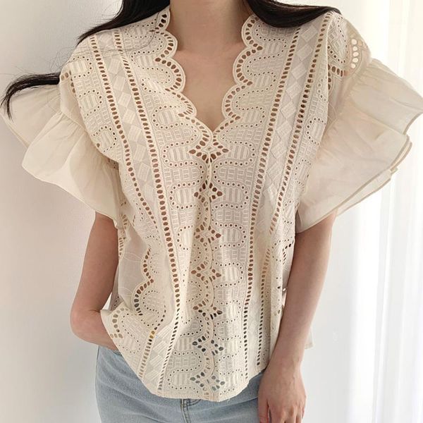 women's blouses & shirts white women blouse summer 2021 v-neck flying sleeve hollow out shirt embroidery woman fashion clothing 14
women's blouses & shirts white women blouse summer 2021 v-neck flying sleeve hollow out shirt embroidery woman fashion clothing 14