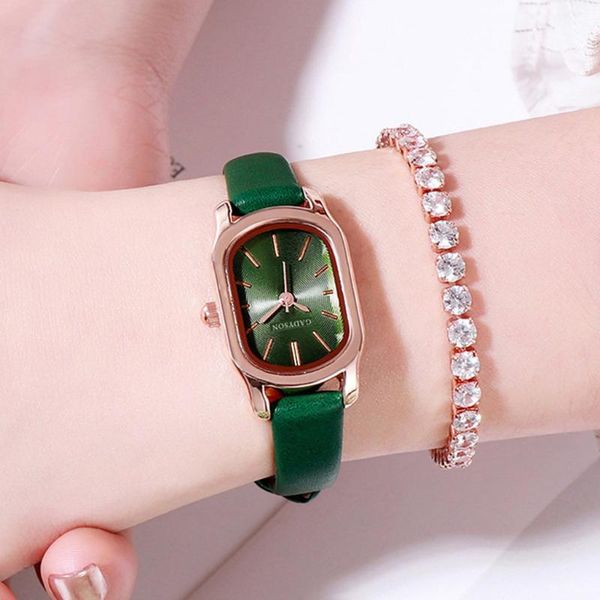 wristwatches fashion women leather casual watch luxury analog quartz crystal wristwatch female 2021 dress, Slivery;brown 
wristwatches fashion women leather casual watch luxury analog quartz crystal wristwatch female 2021 dress, Slivery;brown